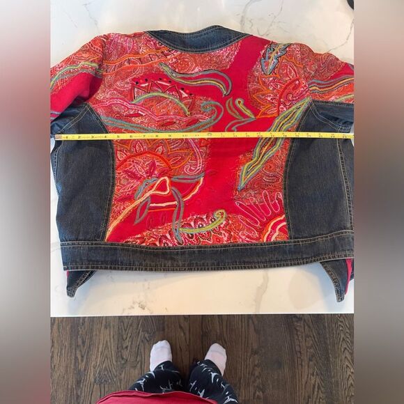CHICO'S embroidered applique denim trimmed semi-cropped Jacket Size 2 US Medium - Picture 4 of 8